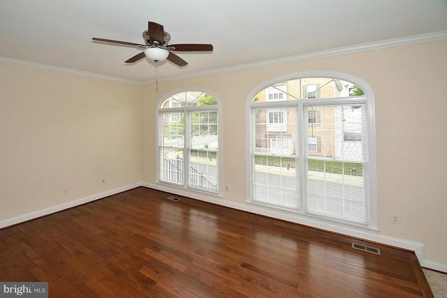 9425 VAN ARSDALE DR, Vienna, VA 22181