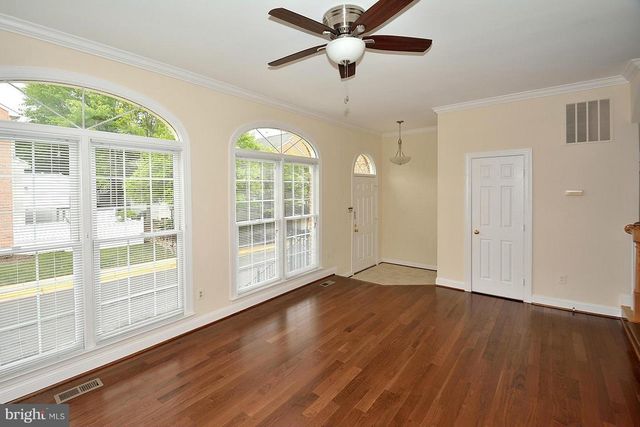 9425 VAN ARSDALE DR, Vienna, VA 22181