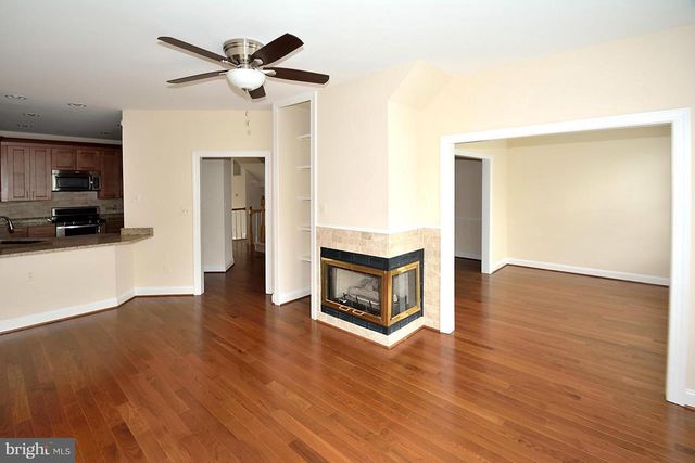 9425 VAN ARSDALE DR, Vienna, VA 22181