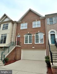 9425 VAN ARSDALE DR, Vienna, VA 22181