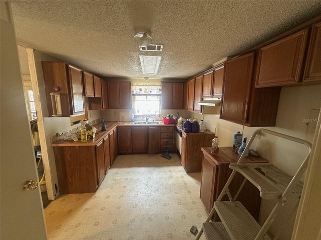 3700 SW 189TH AVENUE, Dunnellon, FL 34432