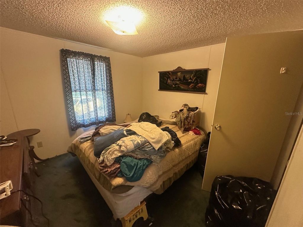 Image 34 of property listing at 3700 SW 189TH AVENUE, Dunnellon, FL 34432