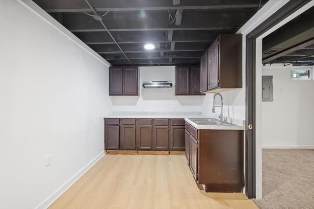 6500 N 52nd STREET, Milwaukee, WI 53223