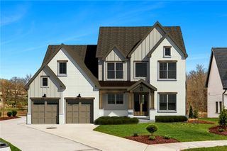 1001 Fownes Place, Oakmont, PA 15139