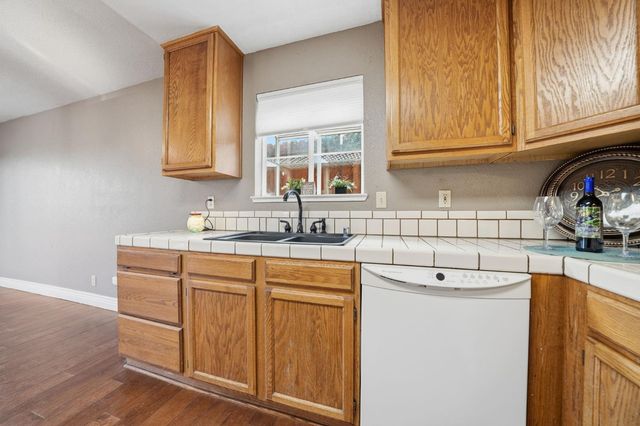 101 Terrace View Cir, Jackson, CA 95642