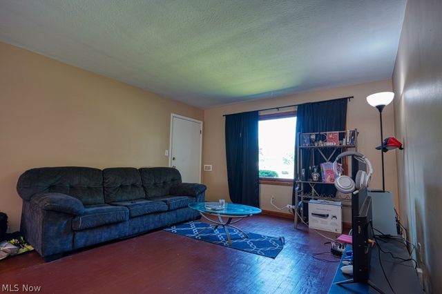 16684 Libby Road, Maple Heights, OH 44137