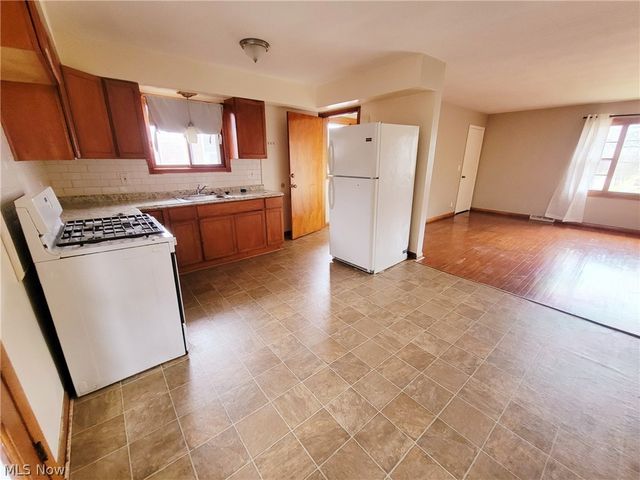 16684 Libby Road, Maple Heights, OH 44137