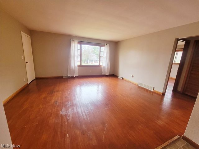 16684 Libby Road, Maple Heights, OH 44137