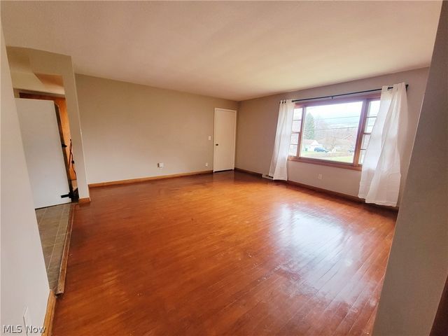 16684 Libby Road, Maple Heights, OH 44137