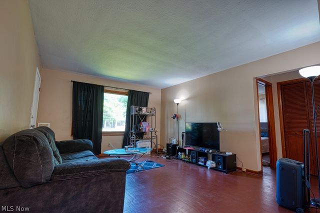 16684 Libby Road, Maple Heights, OH 44137