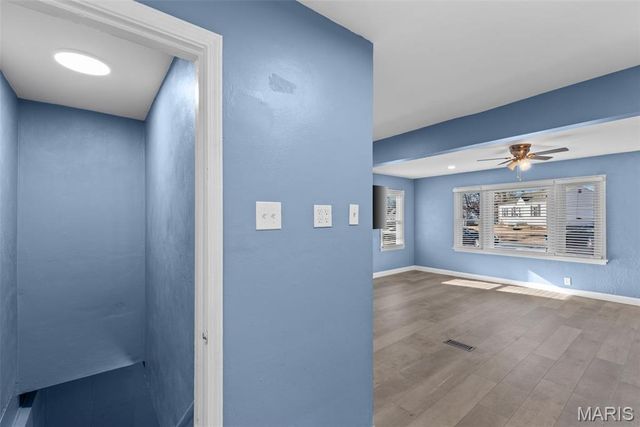 1914 Overland Drive, St Louis, MO 63114