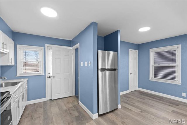 1914 Overland Drive, St Louis, MO 63114