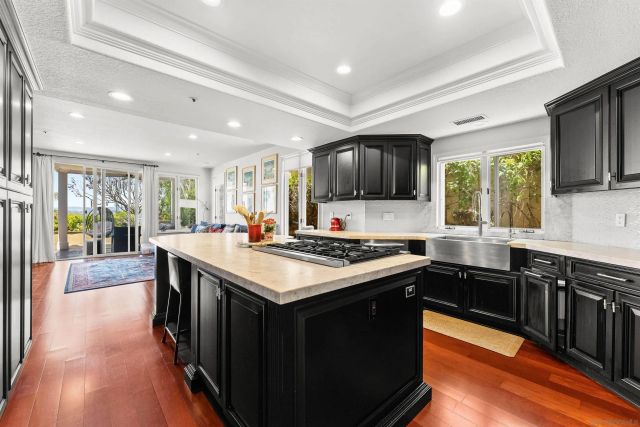 5485 Vista Del Dios, San Diego, CA 92130