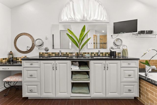 5485 Vista Del Dios, San Diego, CA 92130