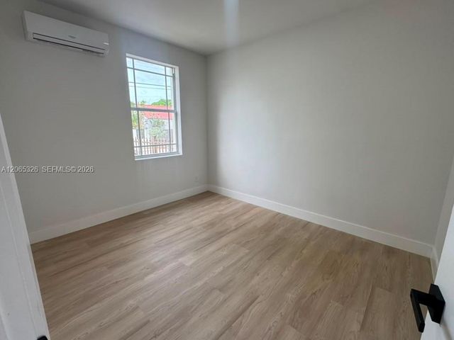 2425 SW 6th St 1, Miami, FL 33135