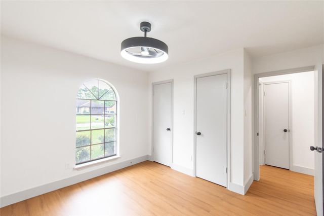 7926 Salge Drive, Houston, TX 77040