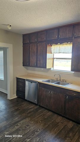 5081 Fm 973, Taylor, TX 76574