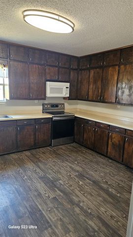 5081 Fm 973, Taylor, TX 76574