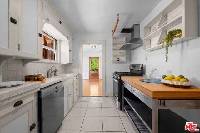 1812 Wollam Street, Los Angeles, CA 90065