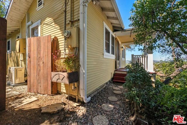1812 Wollam Street, Los Angeles, CA 90065