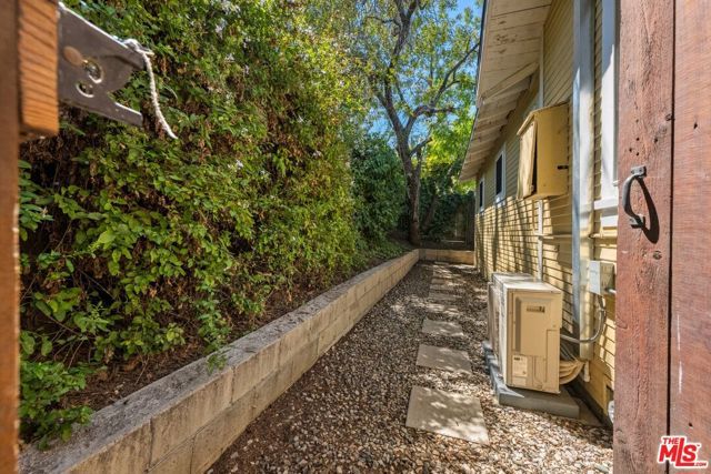 1812 Wollam Street, Los Angeles, CA 90065