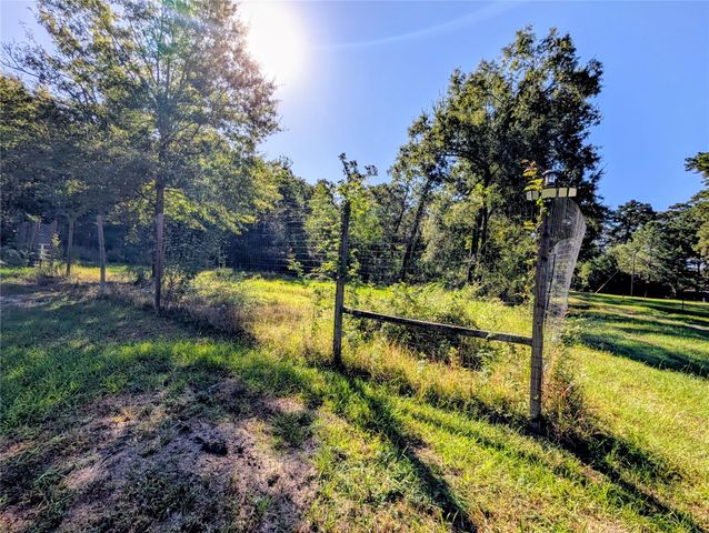 346 Lakeside Circle, Trinity, TX 75862