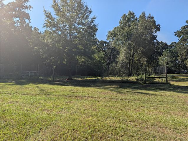 346 Lakeside Circle, Trinity, TX 75862