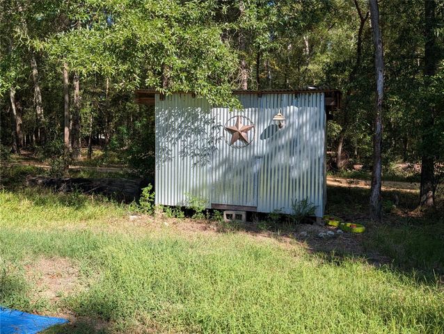 346 Lakeside Circle, Trinity, TX 75862