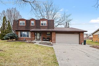 16025 Wrotham Court, Clinton Charter Township, MI 48038