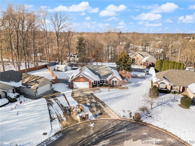 4172 Andrew Drive, Floyds Knobs, IN 47119