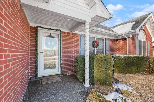 4172 Andrew Drive, Floyds Knobs, IN 47119