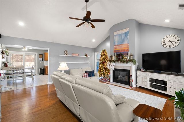 4172 Andrew Drive, Floyds Knobs, IN 47119