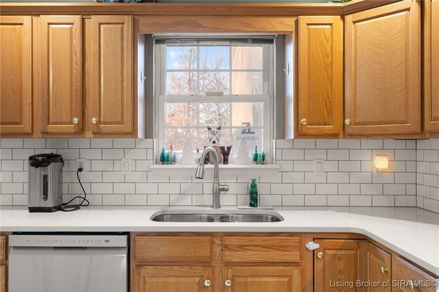 4172 Andrew Drive, Floyds Knobs, IN 47119