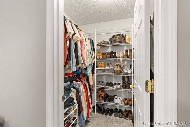 4172 Andrew Drive, Floyds Knobs, IN 47119