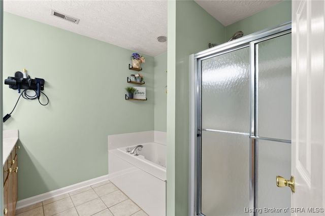 4172 Andrew Drive, Floyds Knobs, IN 47119