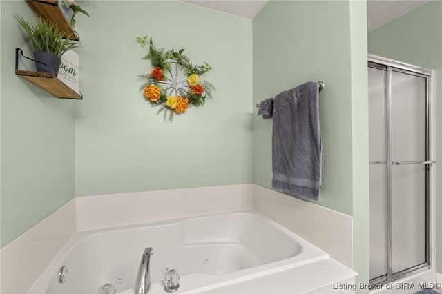 4172 Andrew Drive, Floyds Knobs, IN 47119