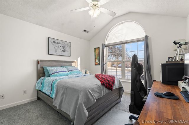 4172 Andrew Drive, Floyds Knobs, IN 47119