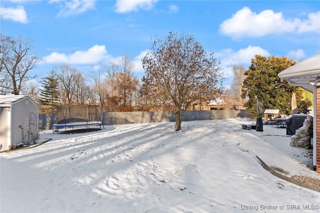 4172 Andrew Drive, Floyds Knobs, IN 47119