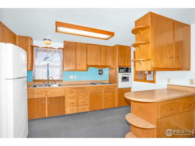 543 W 9th St, Loveland, CO 80537