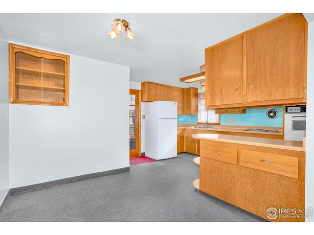 543 W 9th St, Loveland, CO 80537