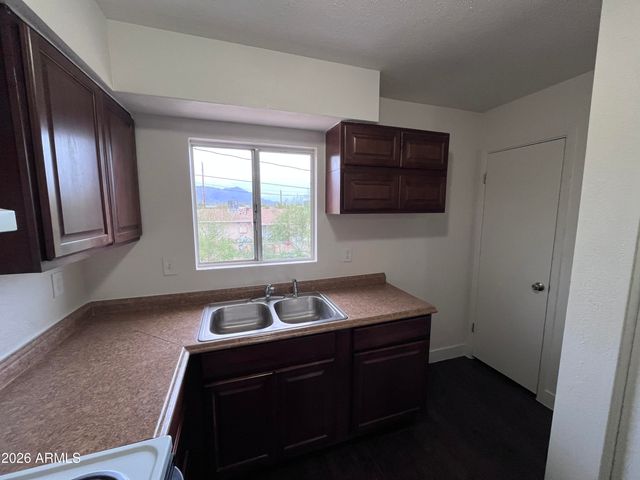 111 S OUTPOST Road, Apache Junction, AZ 85119