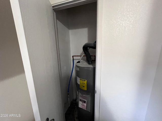 111 S OUTPOST Road, Apache Junction, AZ 85119