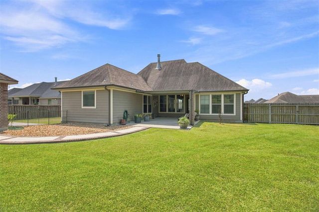 1838 N Coffey Pines Road, Lake Charles, LA 70611