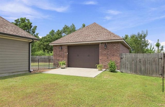 1838 N Coffey Pines Road, Lake Charles, LA 70611