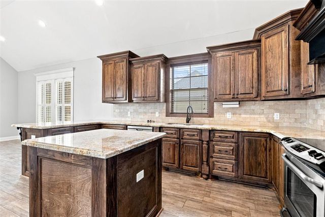 1838 N Coffey Pines Road, Lake Charles, LA 70611