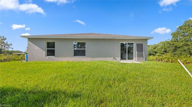 2604 52ND ST SW, Lehigh Acres, FL 33976
