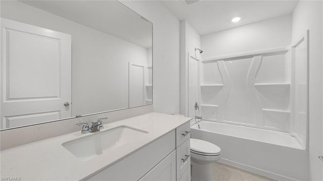 2604 52ND ST SW, Lehigh Acres, FL 33976