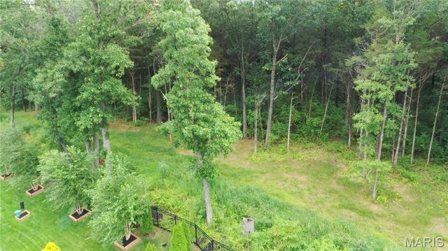 512 Hawthorne Ridge Court, Foristell, MO 63348