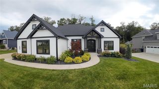 512 Hawthorne Ridge Court, Foristell, MO 63348