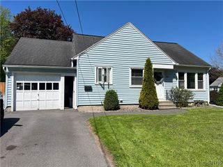 105 Woodland Drive, Cicero, NY 13212